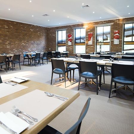 מורוול Farnham Court Motel And Restaurant מראה חיצוני תמונה