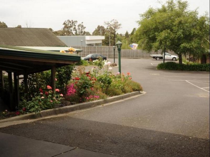 מורוול Farnham Court Motel And Restaurant מראה חיצוני תמונה