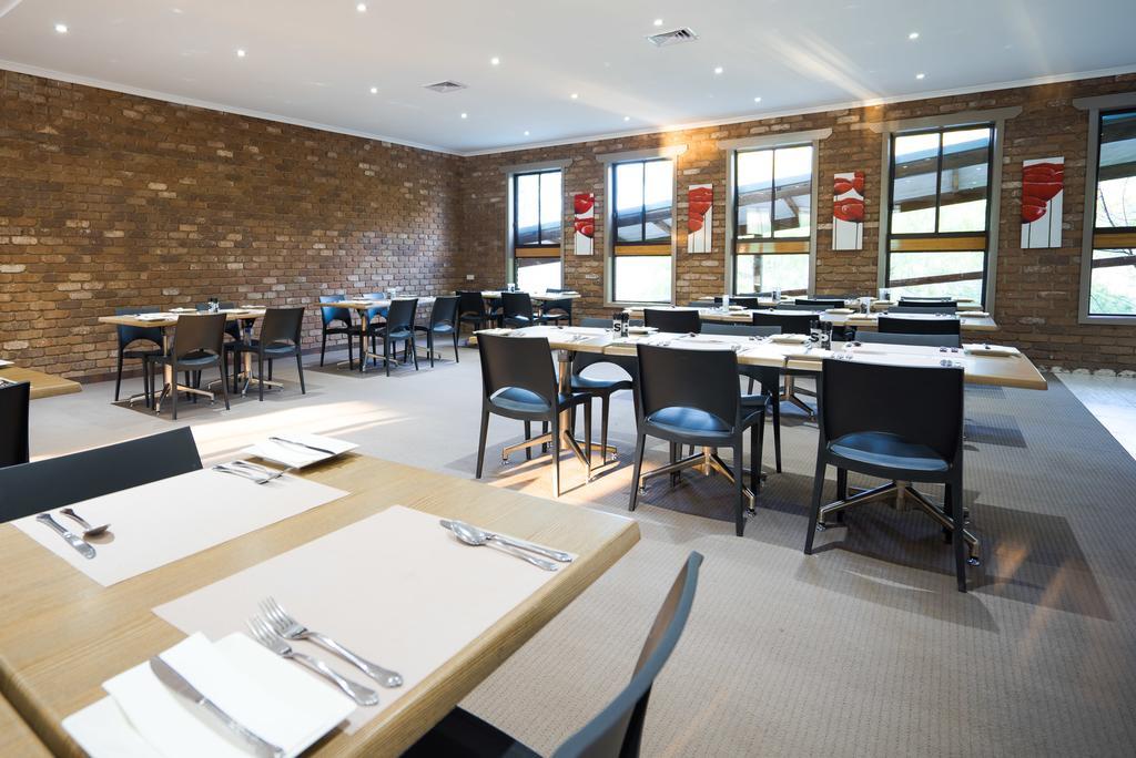 מורוול Farnham Court Motel And Restaurant מראה חיצוני תמונה